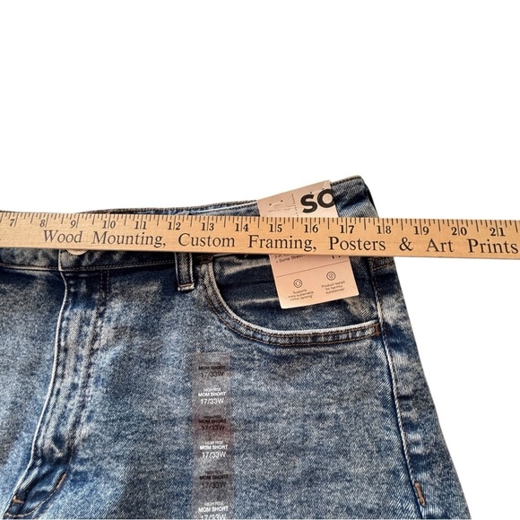SO Mom Jean Shorts Womens Size 17 / 33 High Rise Stretch Denim 3" Inseam Cuffed - Picture 12 of 15